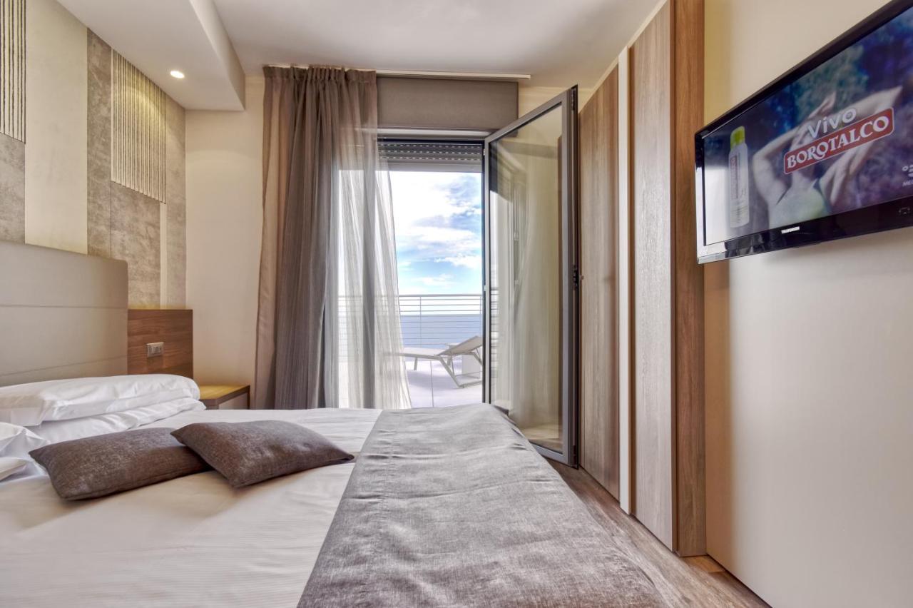 Double Room Front Sea View,1001123352:JPEG