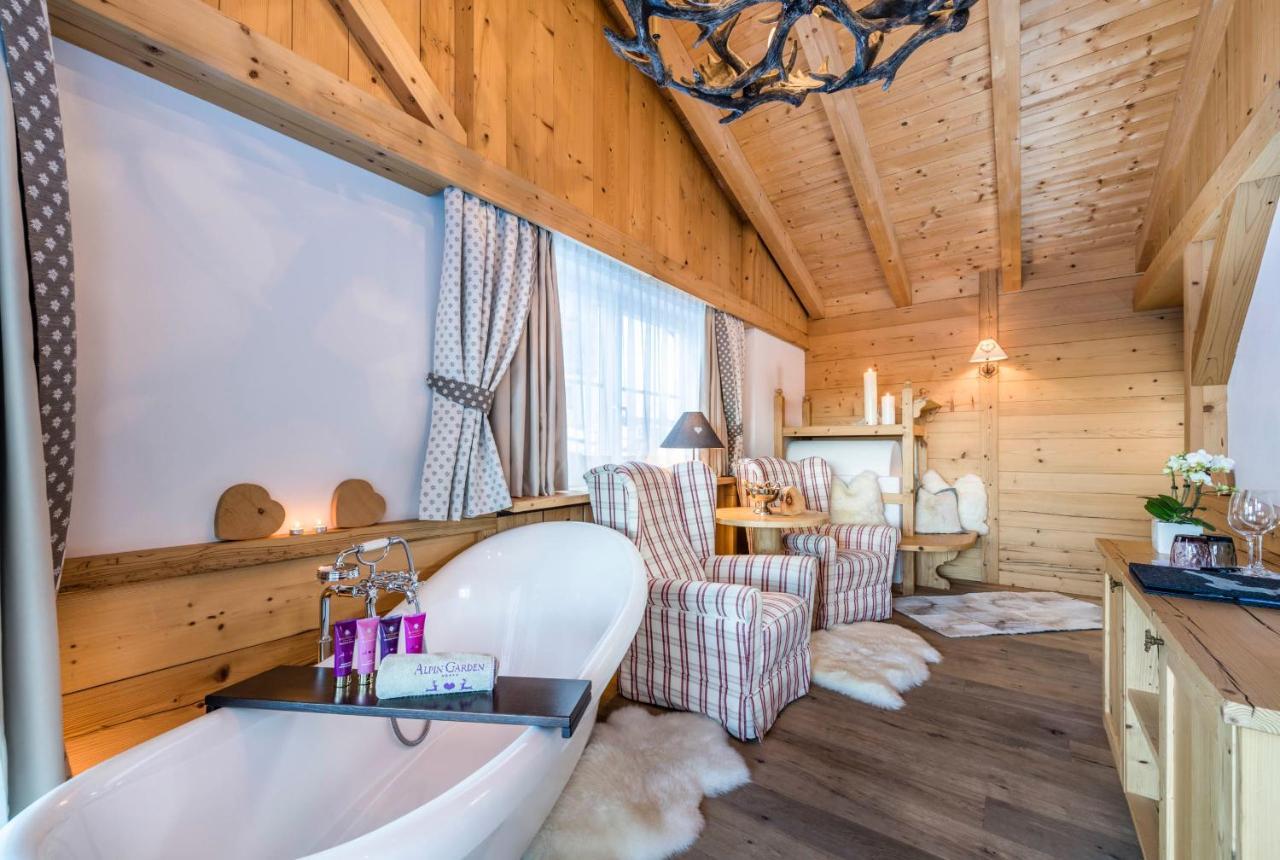 Suite with Terrace,1011337678:JPEG