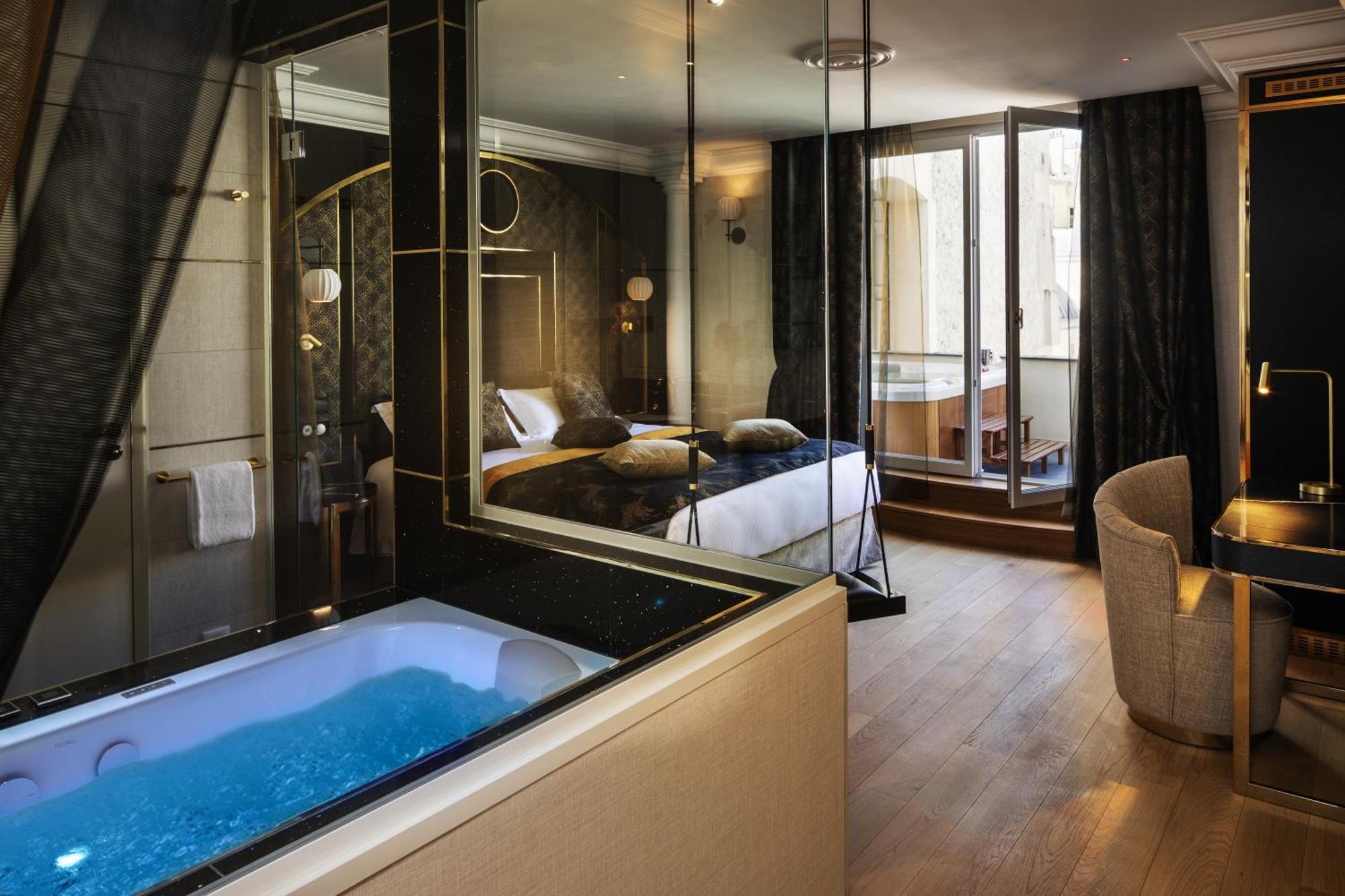 Camera Luxury - Bagno di Mezzanotte con Vasca Idromassaggio e Terrazza