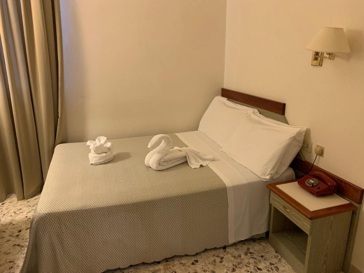 Economy Double Room,1611067882:JPEG