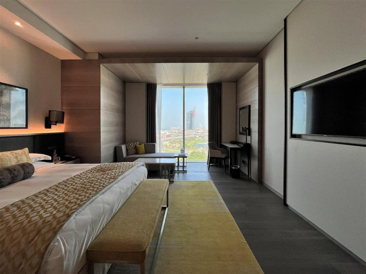 Camera Superior con letto king e vista golf