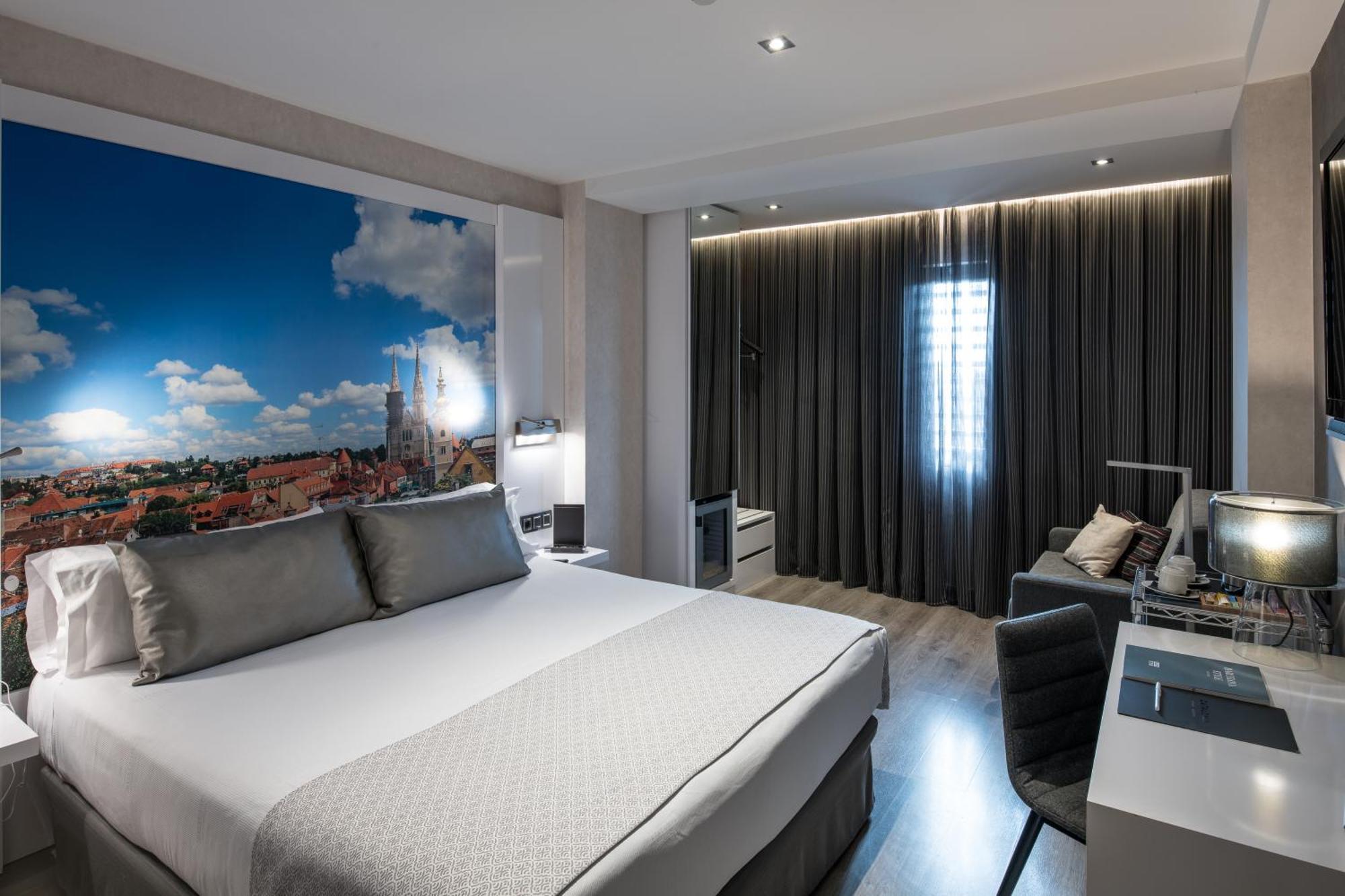 Superior Double Room,1432079659:JPEG