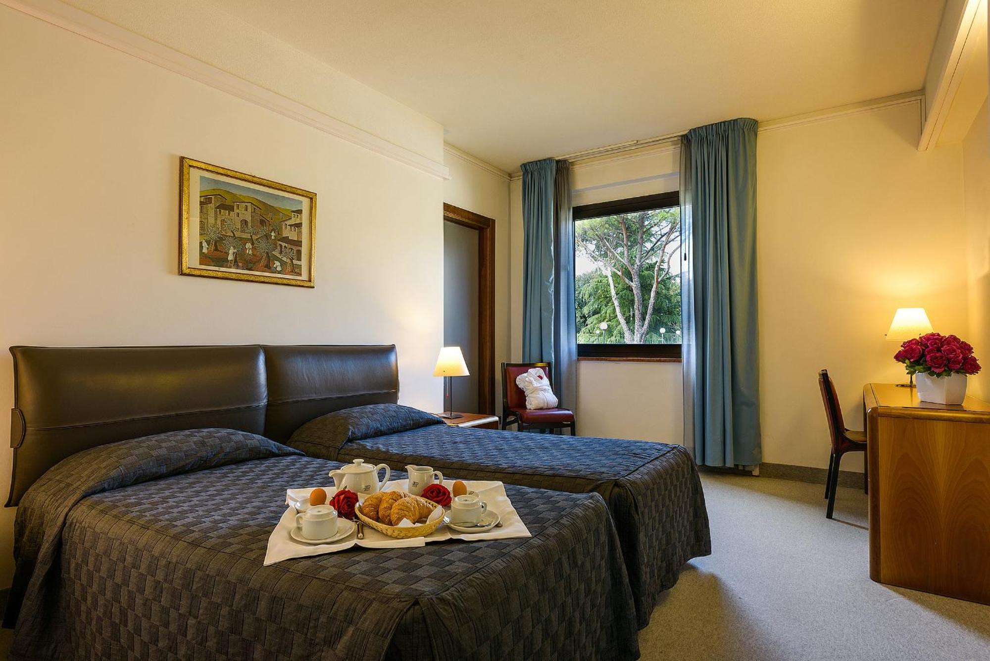 Classic Double or Twin Room,682231746:JPEG
