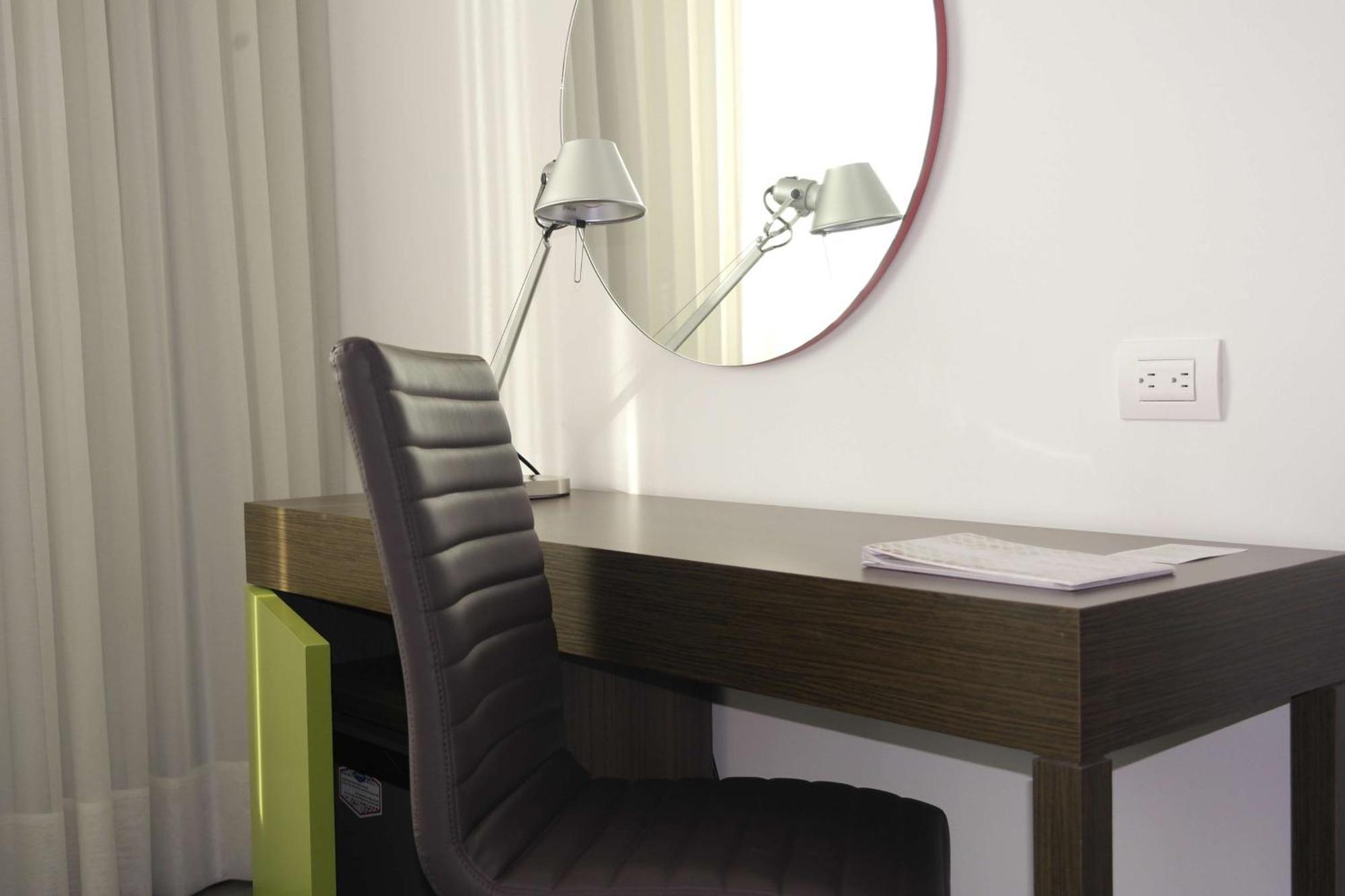 Habitación con ducha a ras de suelo - 1 cama grande - Adaptada para personas de movilidad reducida - No fumadores