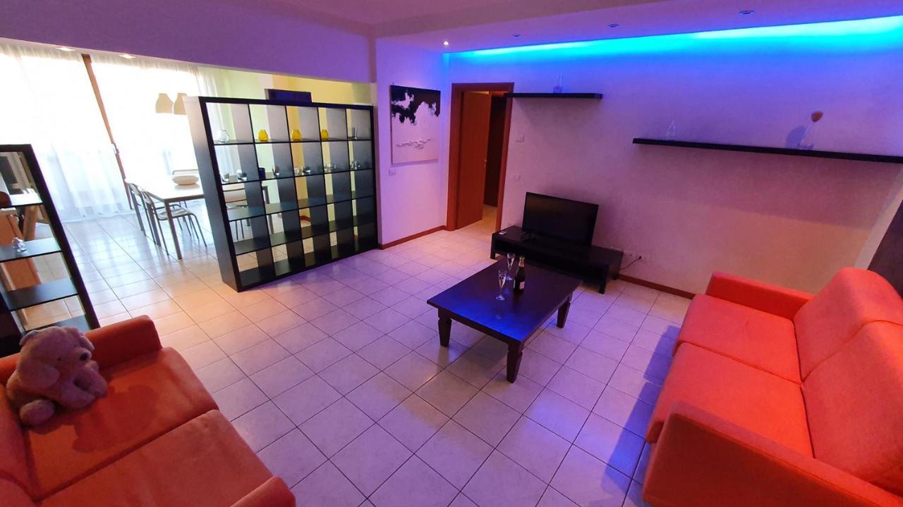 Executive Two-Bedroom Apartment,1353246331:JPEG