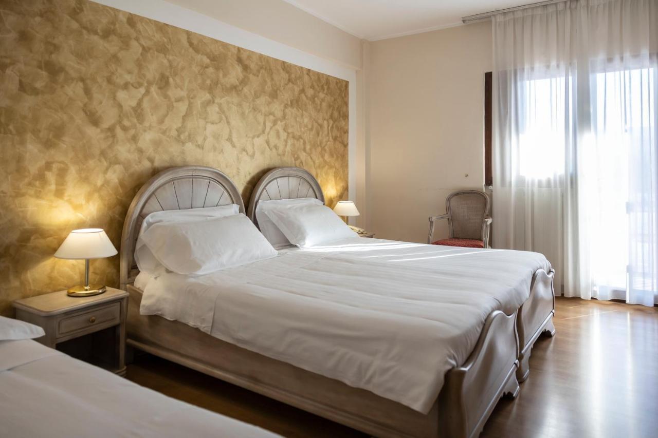 Superior Triple Room,1361862872:JPEG