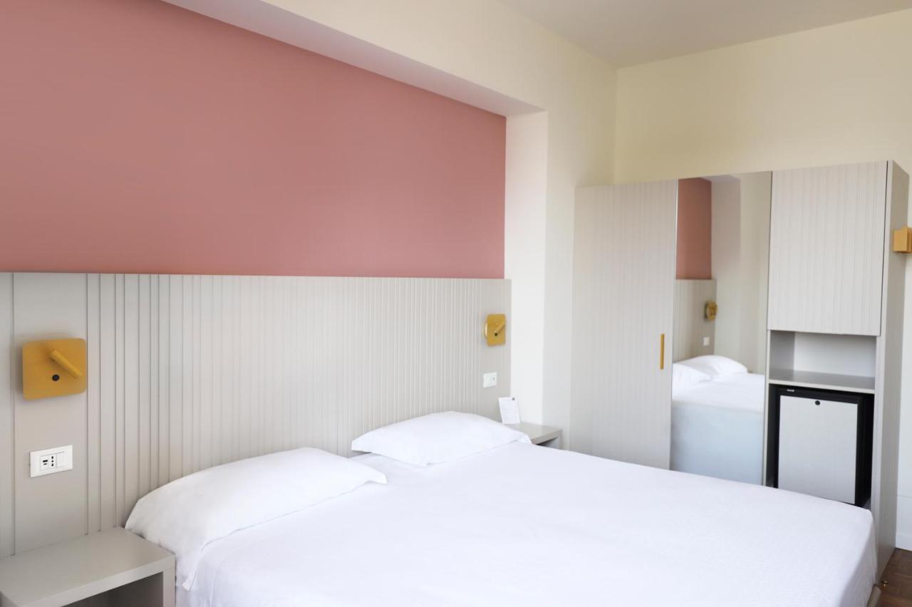 Double Room,1368733550:JPEG