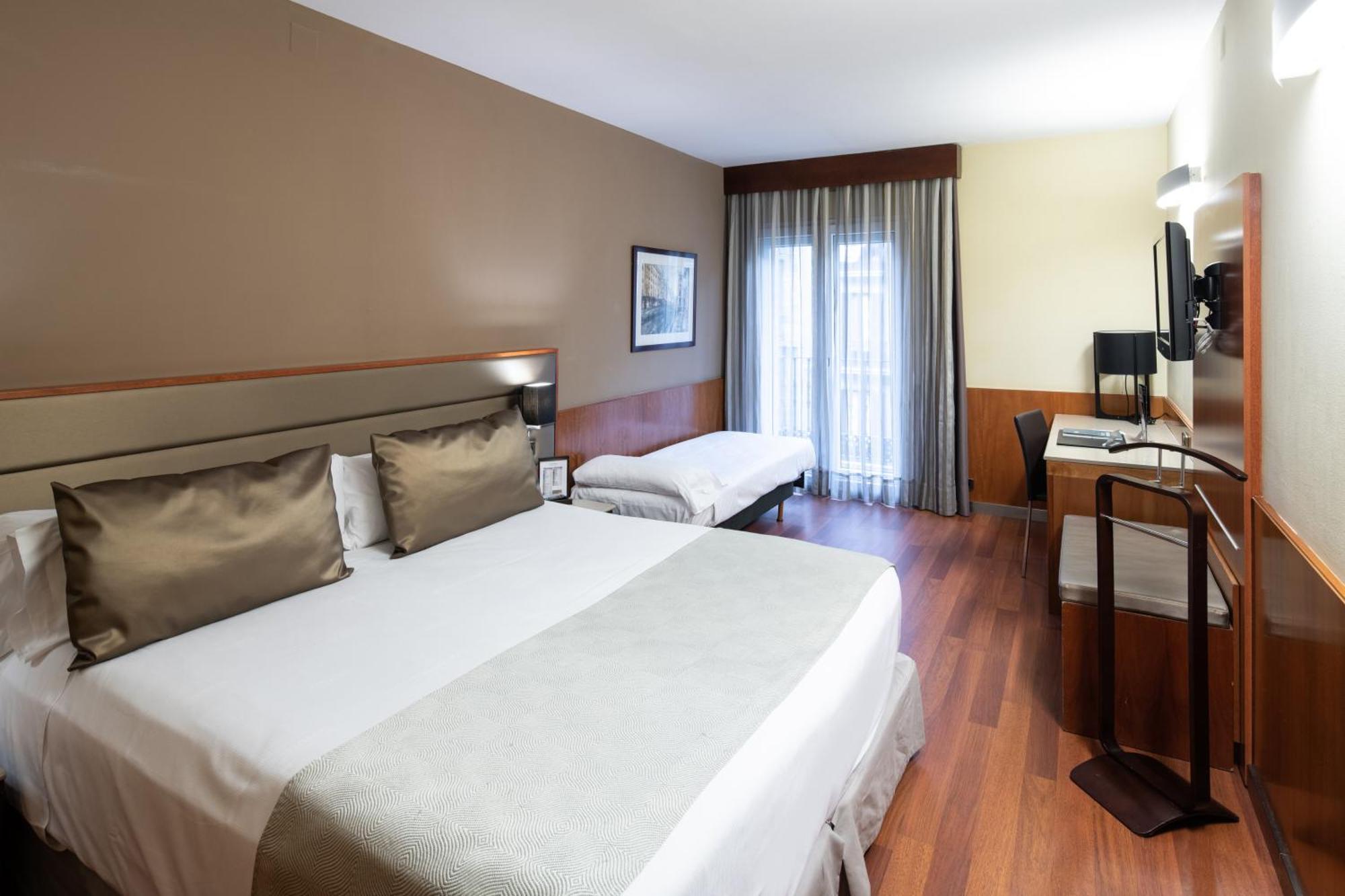 Triple Room,1544991115:JPEG