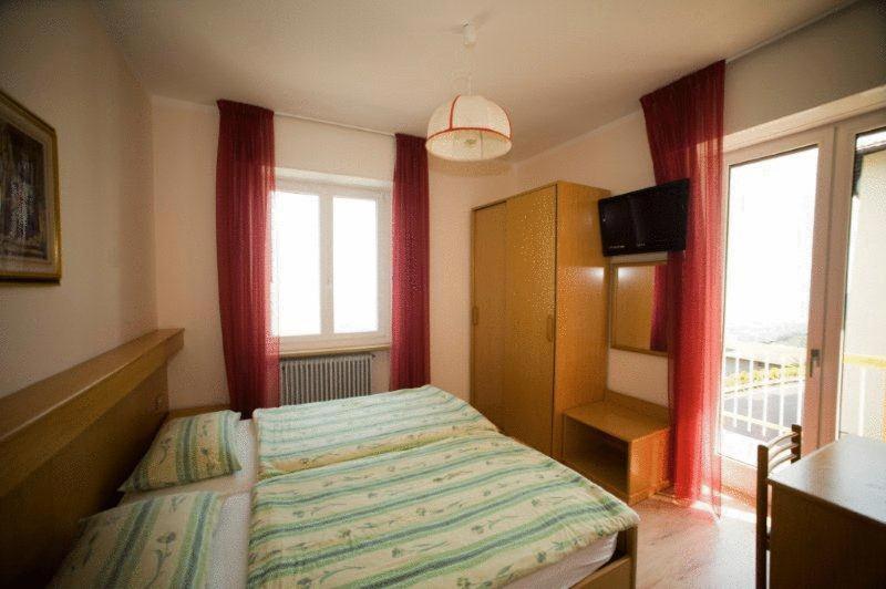Double or Twin Room Balcony Annex