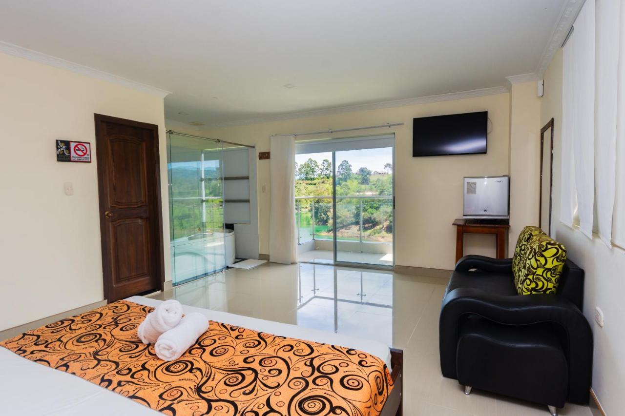 Suite Deluxe con bañera de hidromasaje