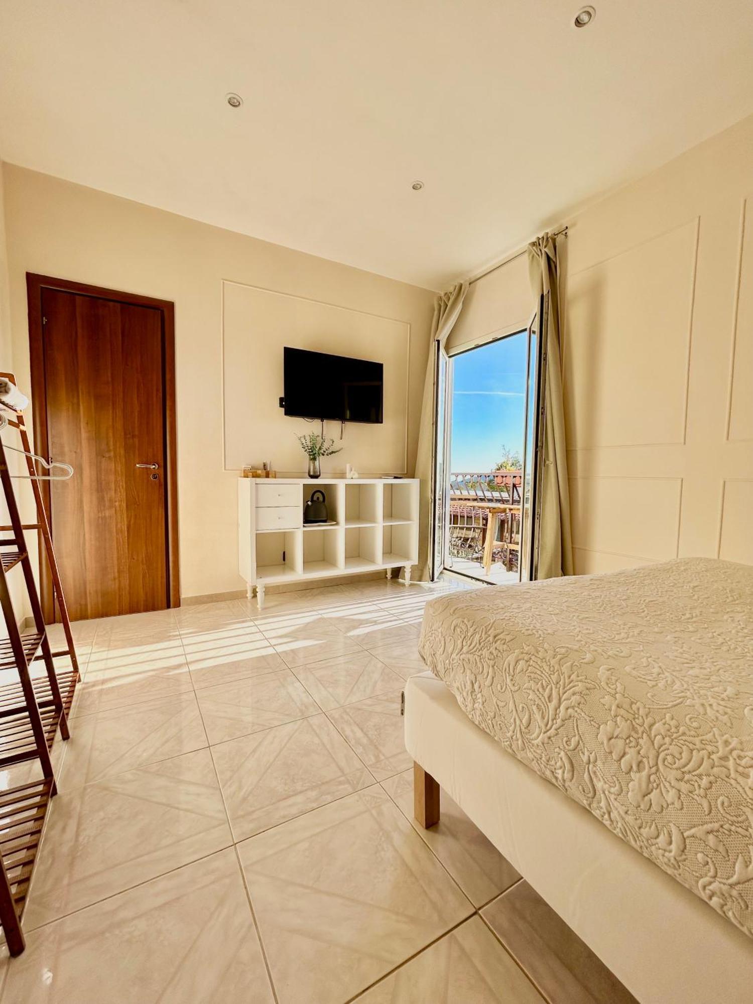 Double Room Balcony,1500260122:JPEG
