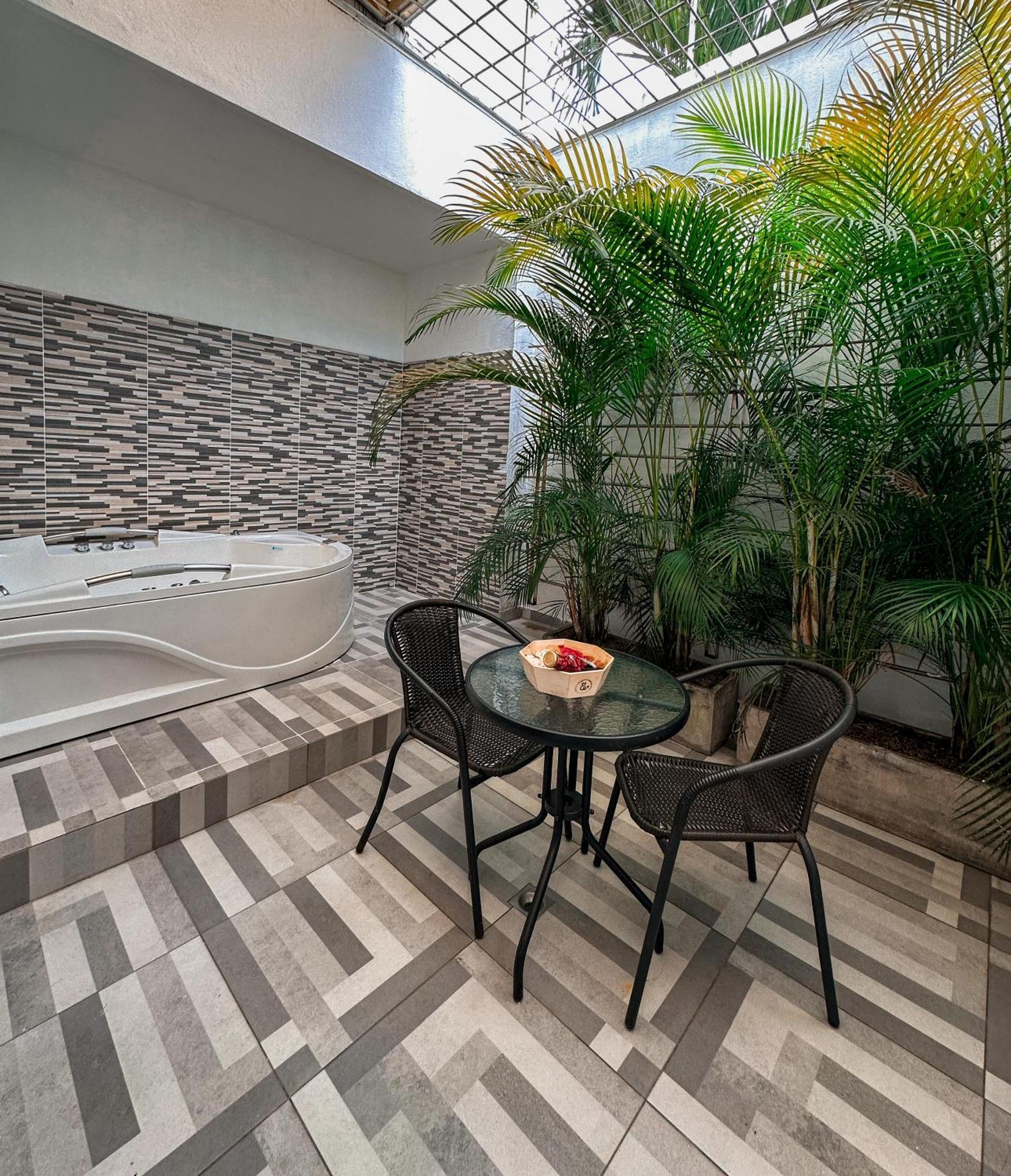 Habitación Doble Superior con bañera de hidromasaje
