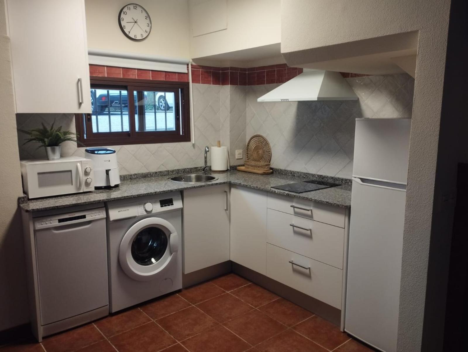 Holiday Home,1582874599:JPEG