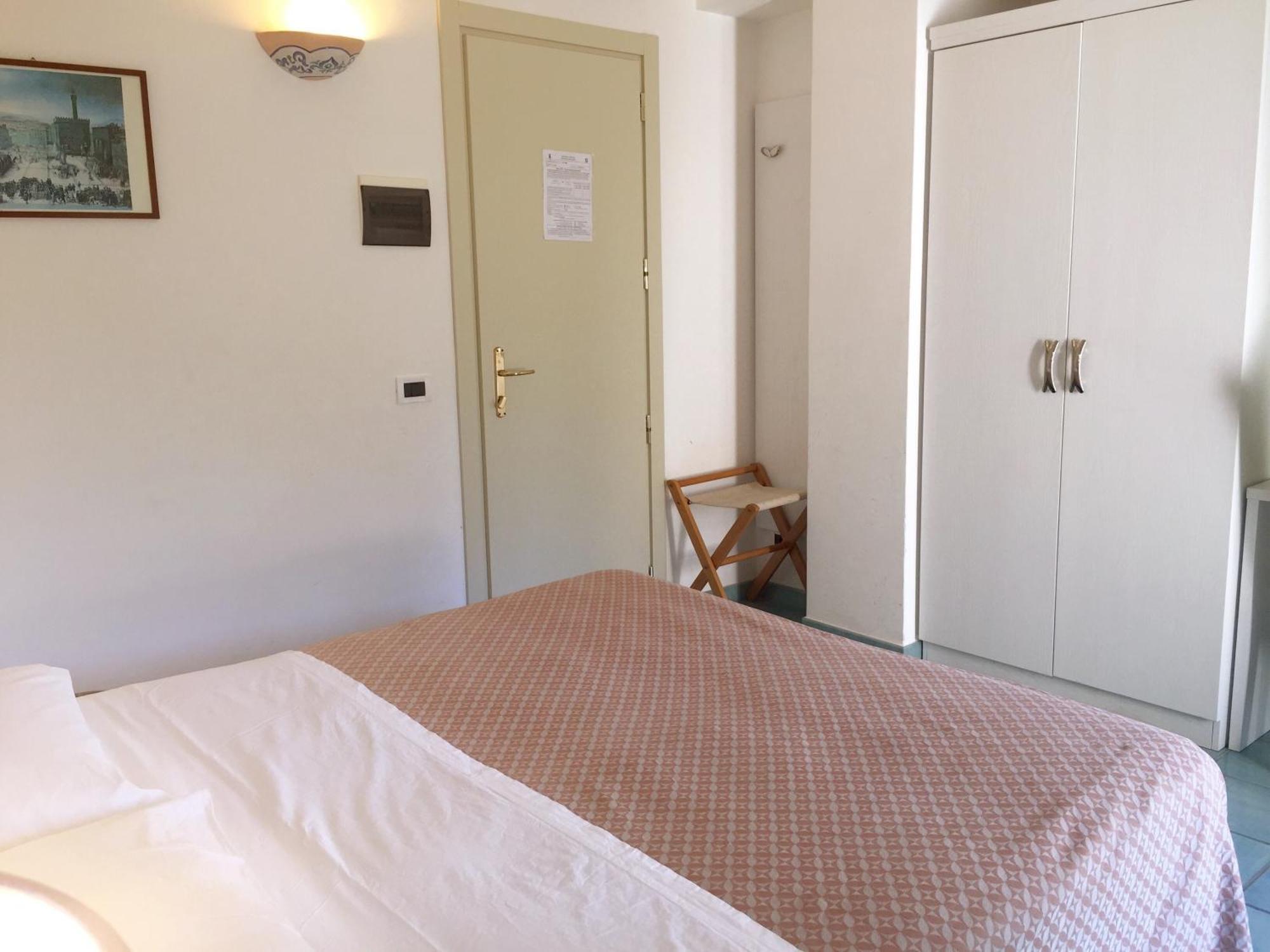 Standard Double Room,1416855120:JPEG