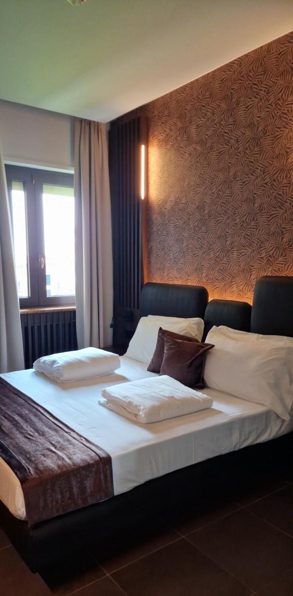 Double or Twin Room,1586129254:JPEG