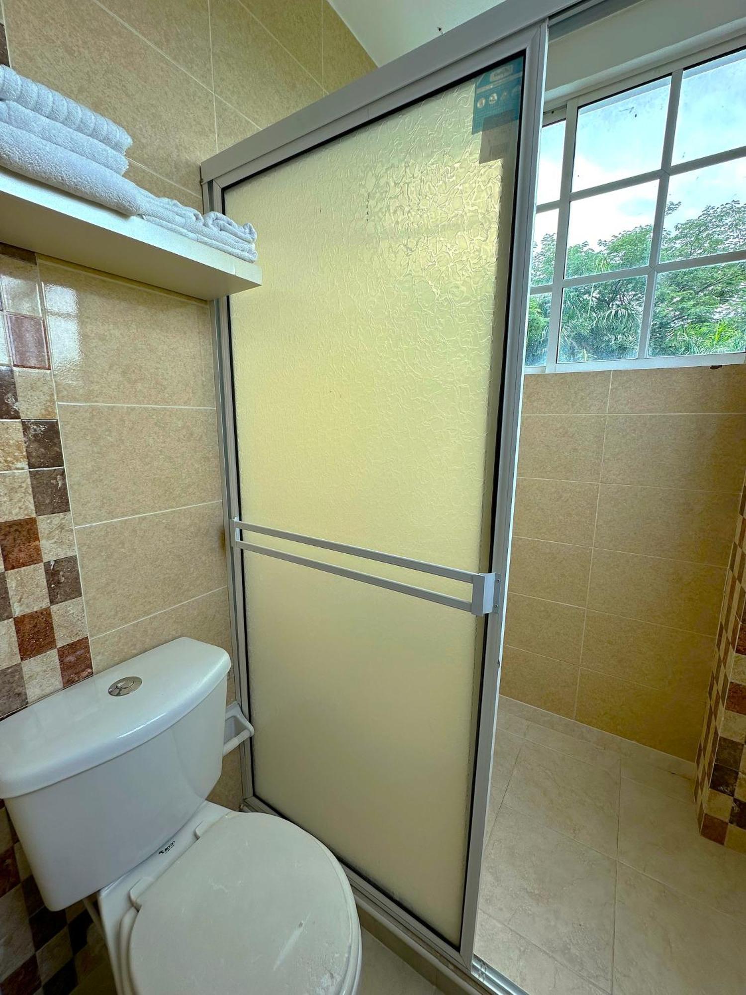 Habitación Doble Estándar con 2 camas grandes