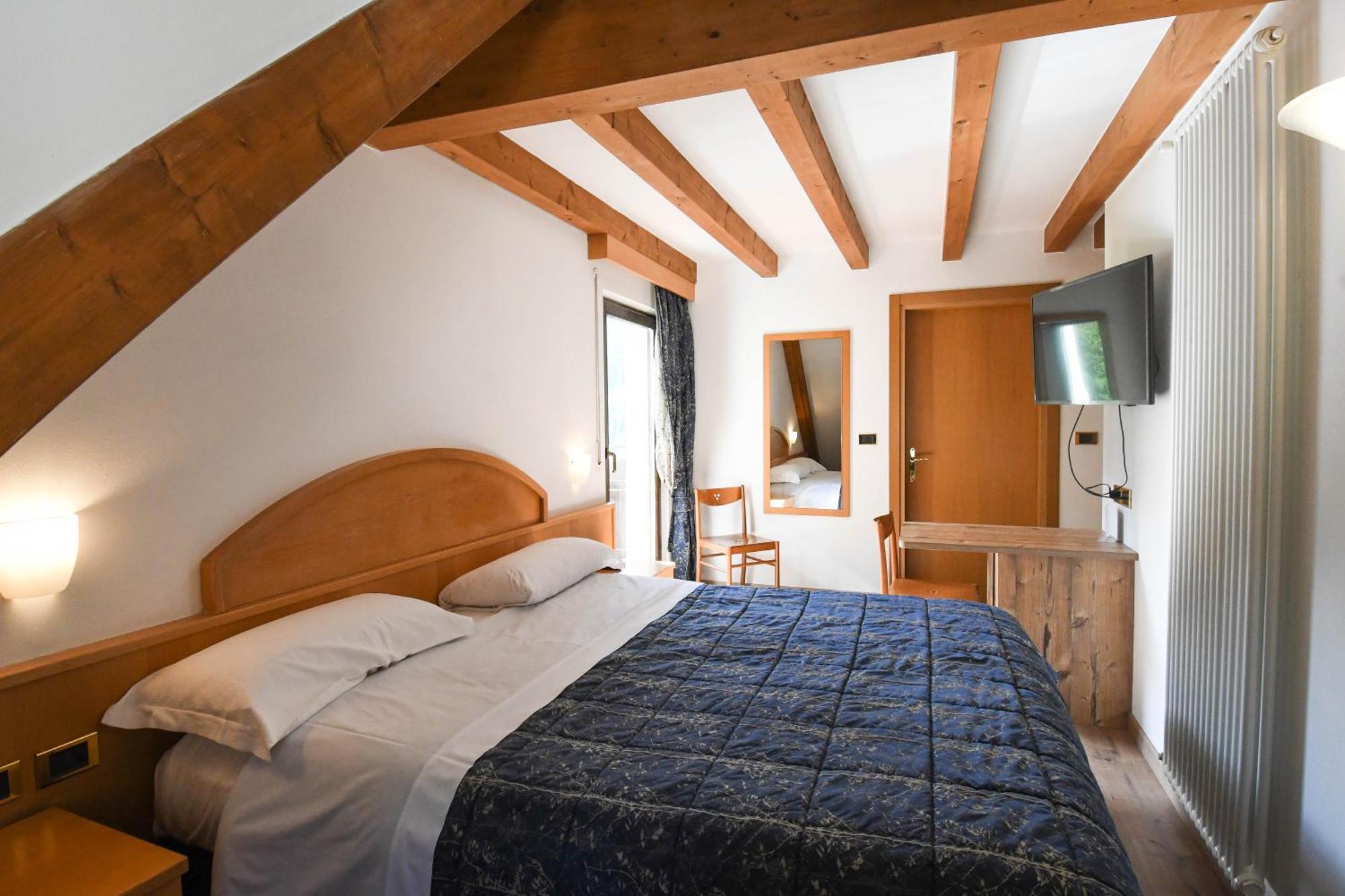 Superior Double or Twin Room,1599654701:JPEG