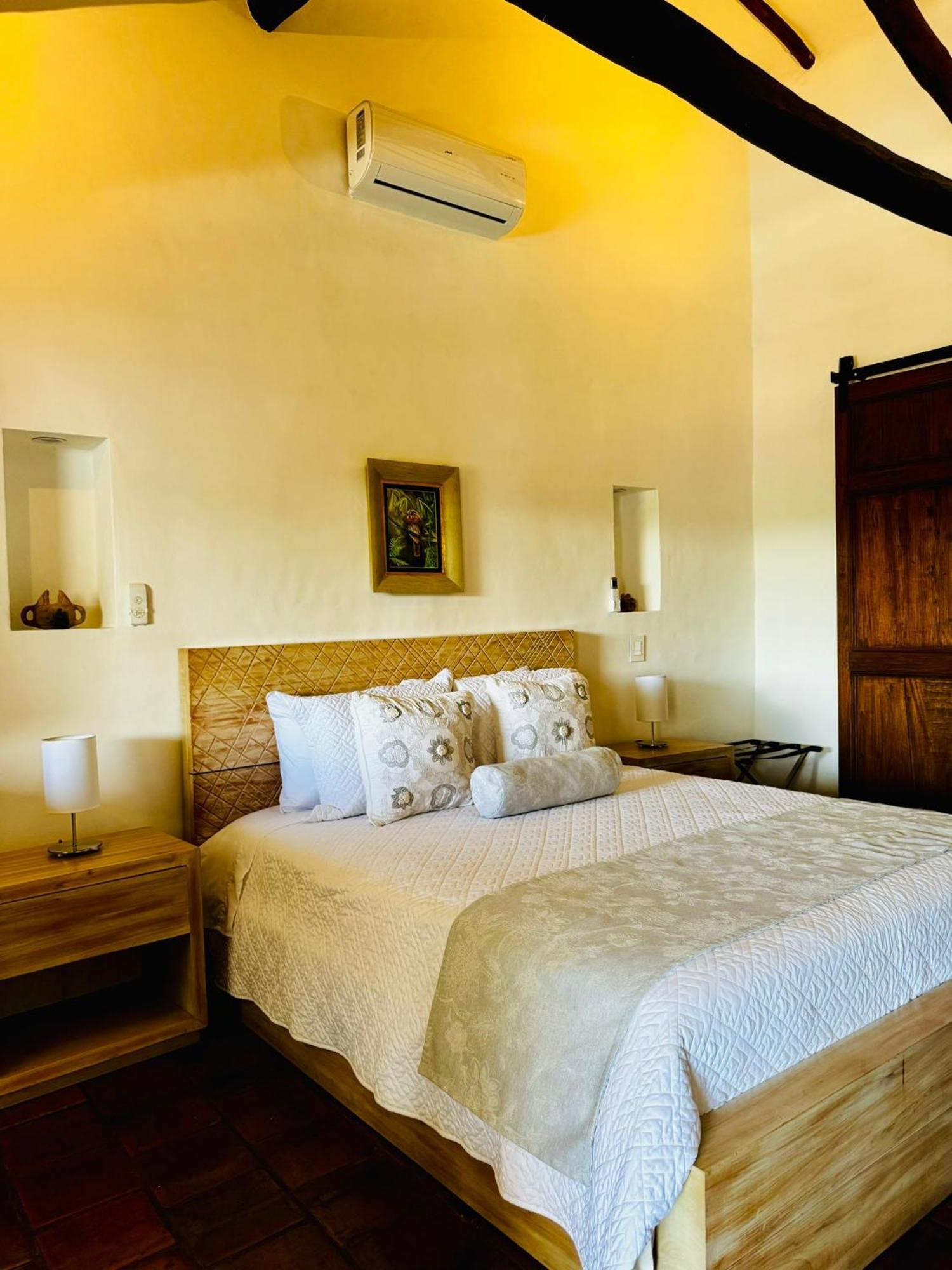 Standard Double Room with Pool and City view