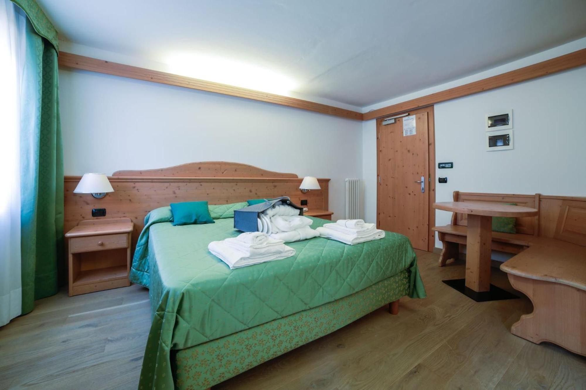 Junior Suite,1628650585:JPEG