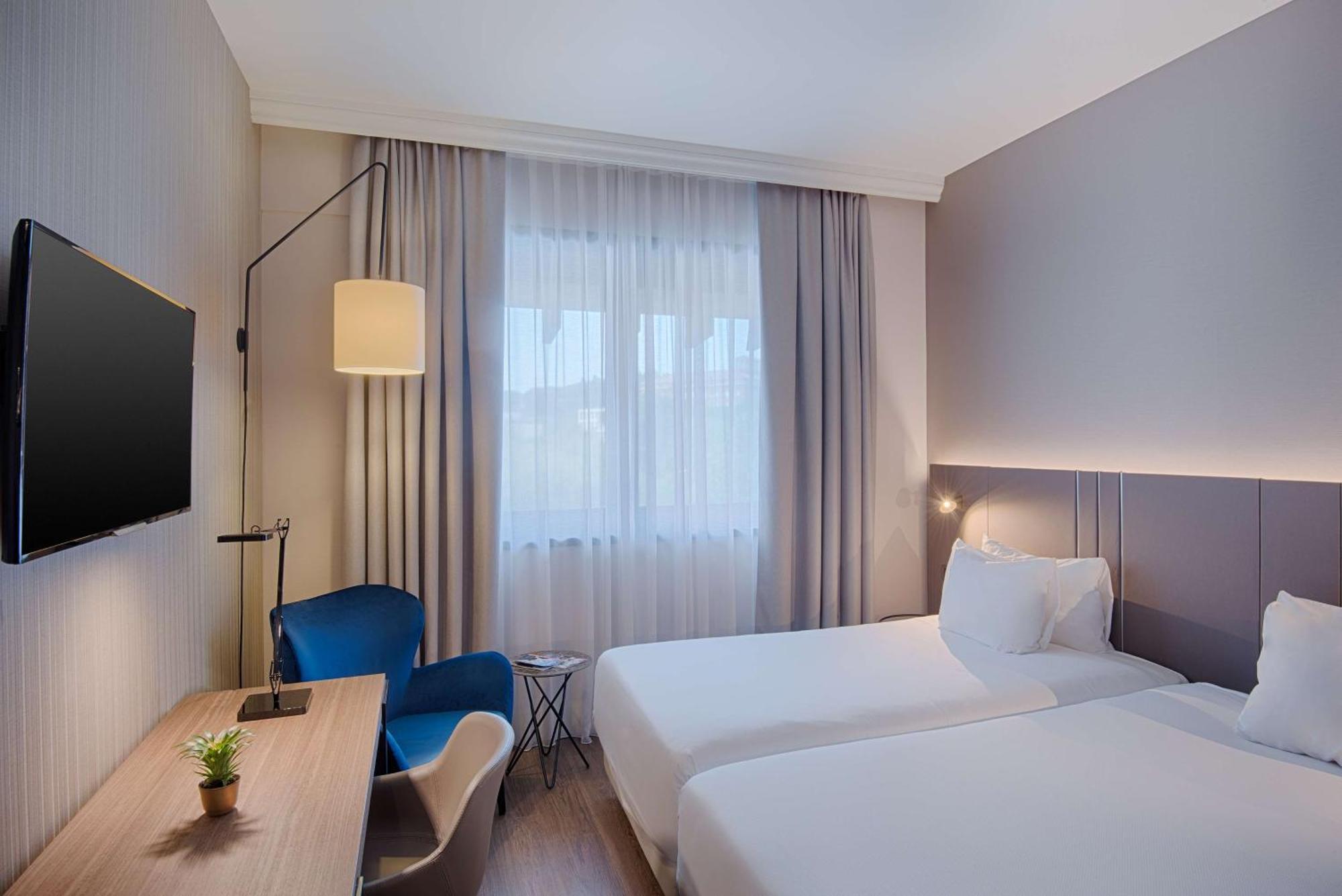 Standard Double or Twin Room,1654246413:JPEG