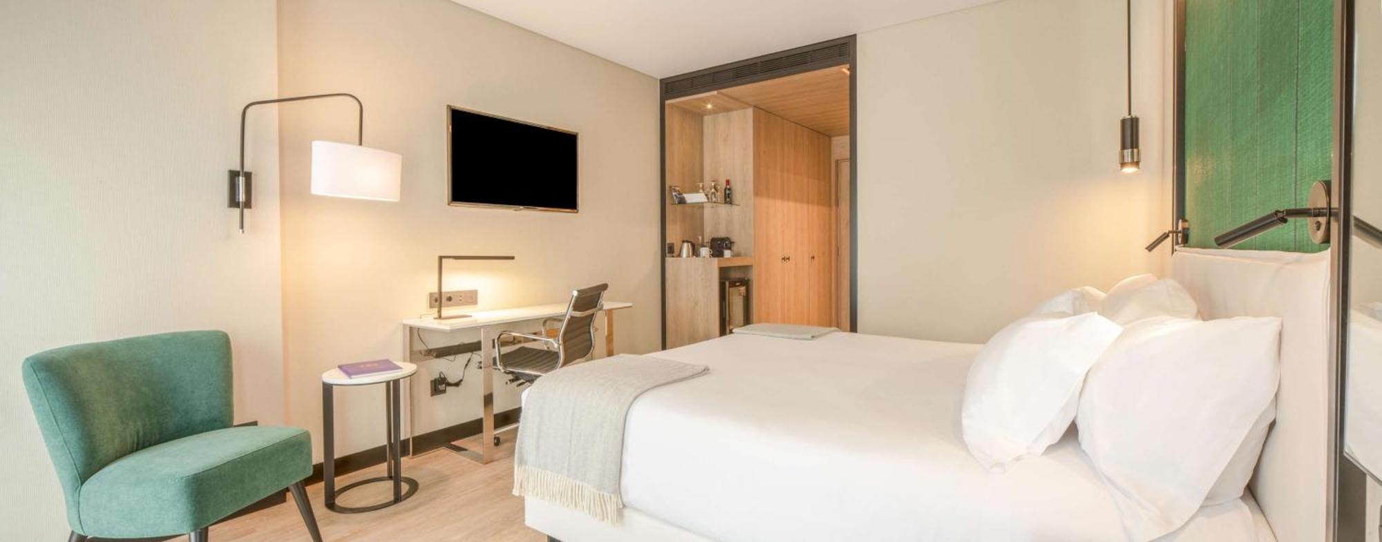 Habitación Familiar contigua (3 adultos + 1 niño)
