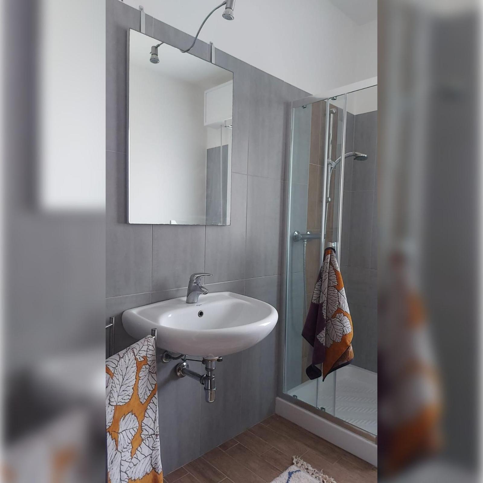 Three-Bedroom Apartment Balcony Annex,1668099672:JPEG