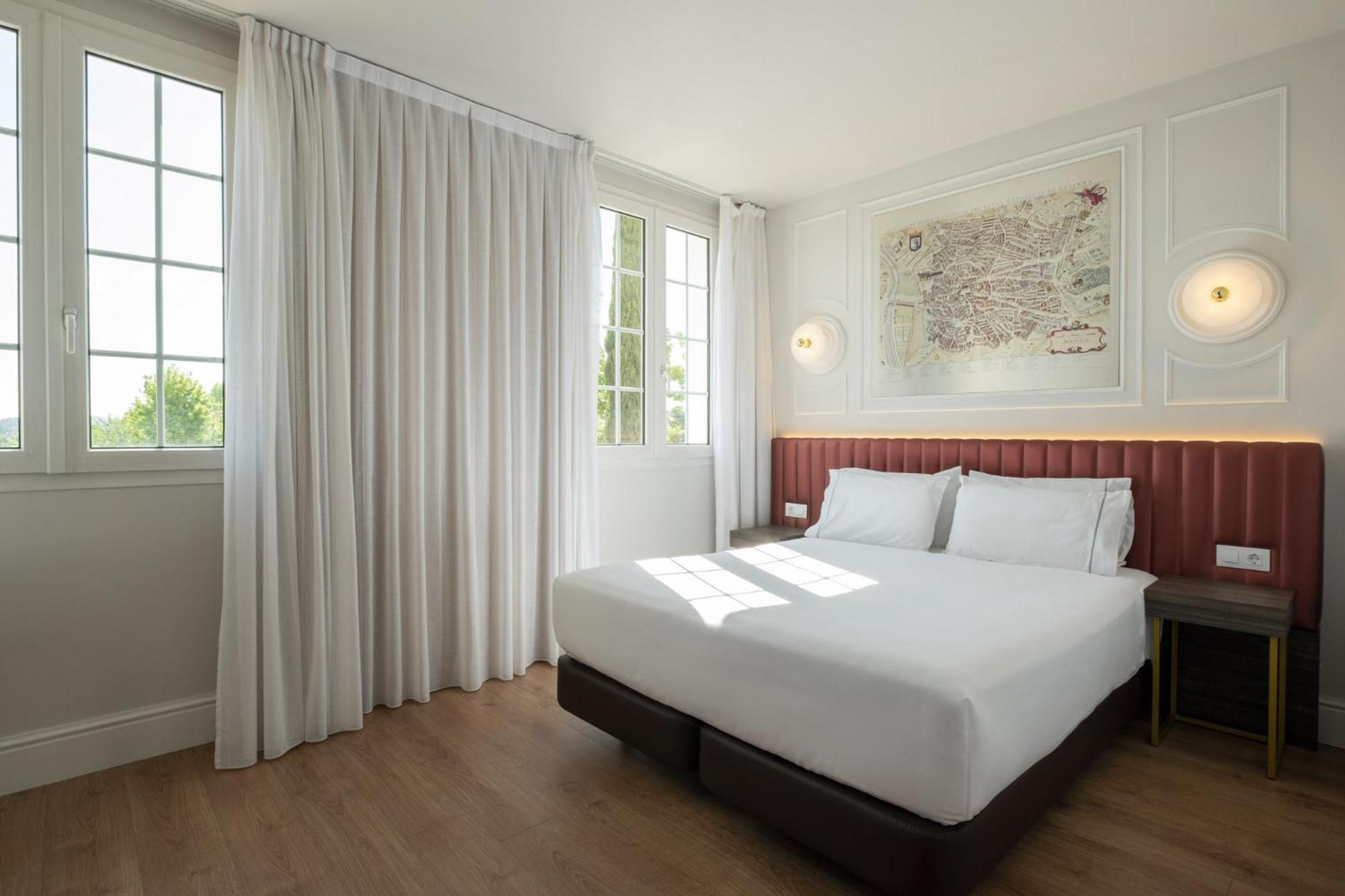 Romantic Double Room,1670698991:JPEG