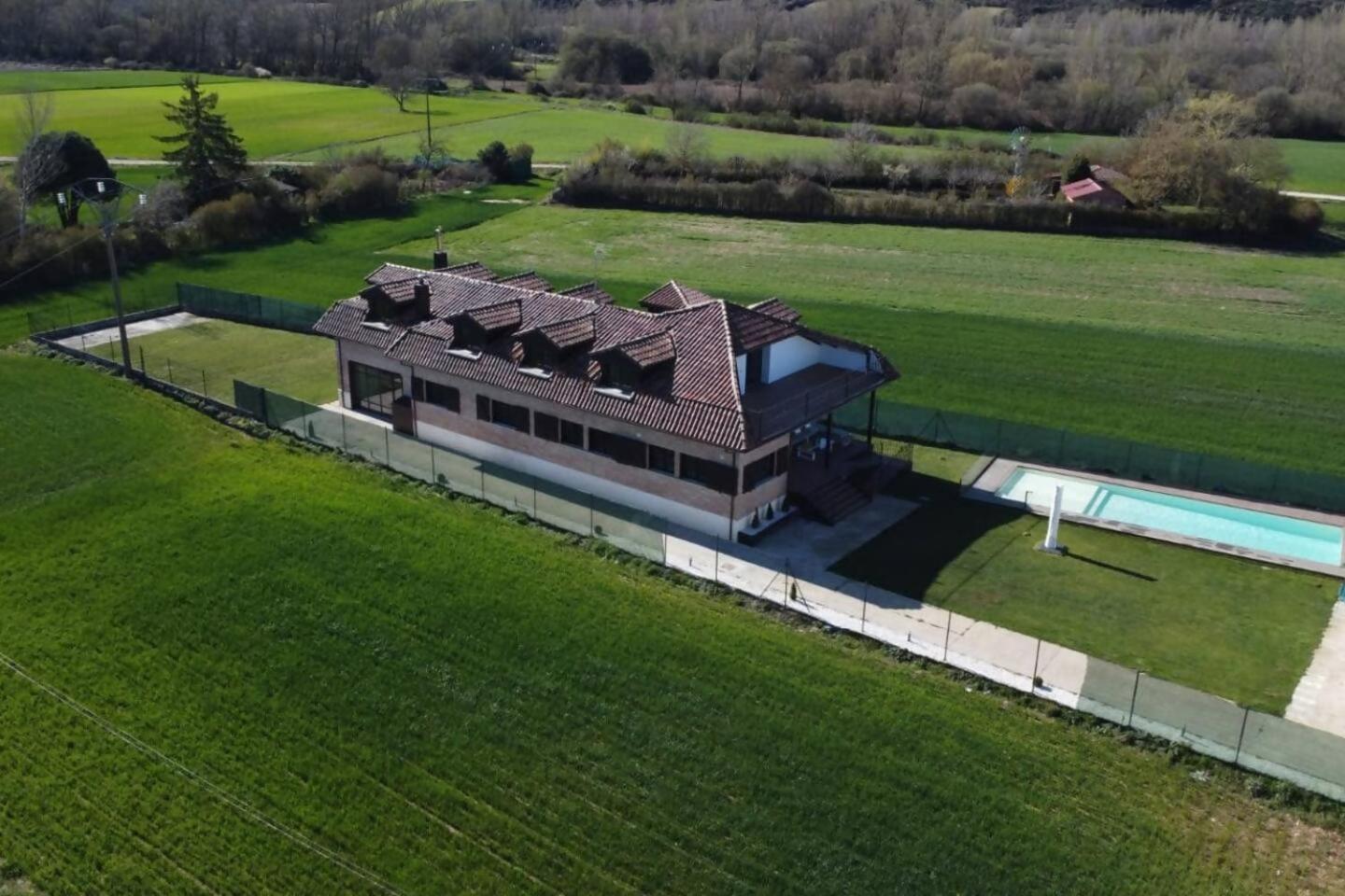 Casa de 6 dormitorios