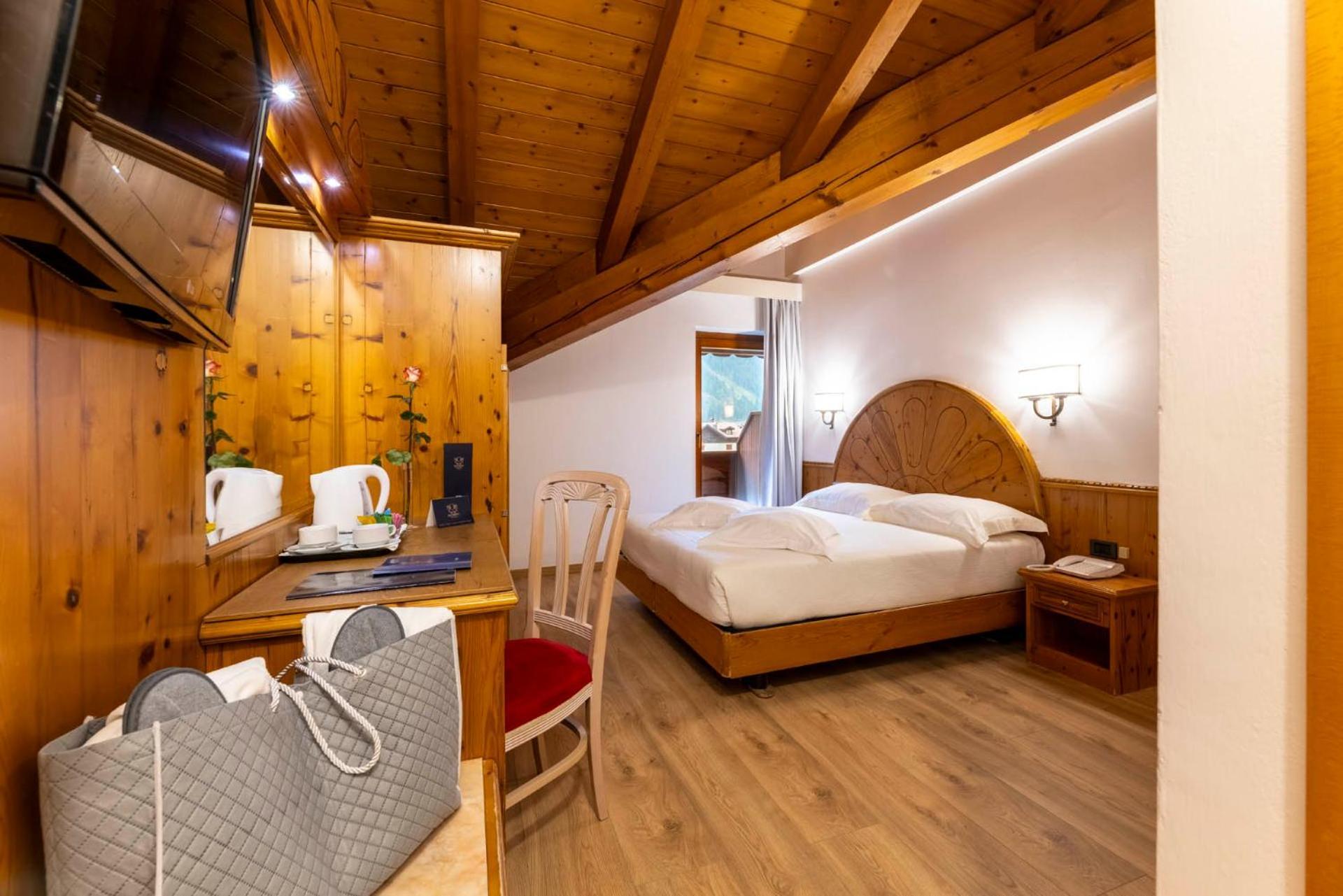 Double or Twin Room,1680591600:JPEG