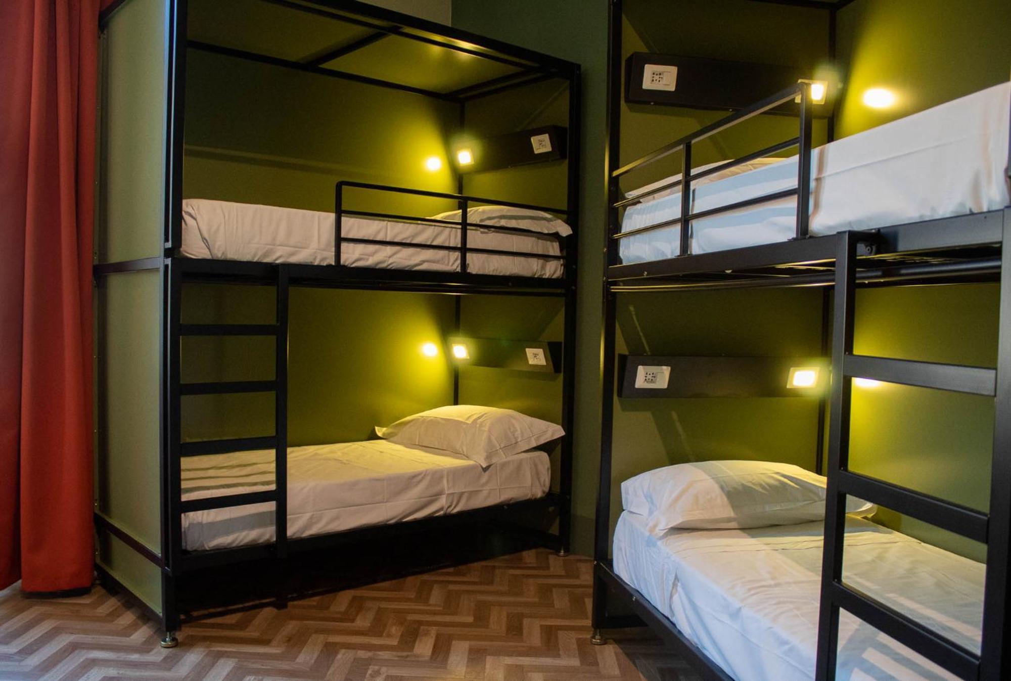 Posto Letto in Dormitorio Femminile per 4 Persone