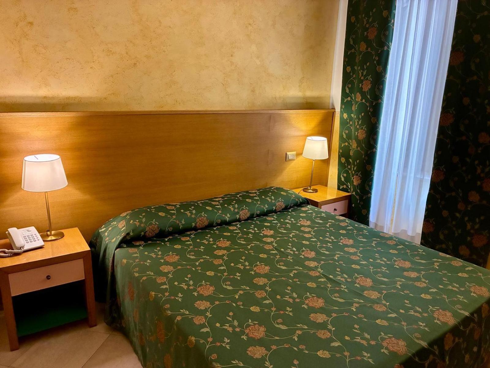 Small Double or Twin Room,1689839418:JPEG