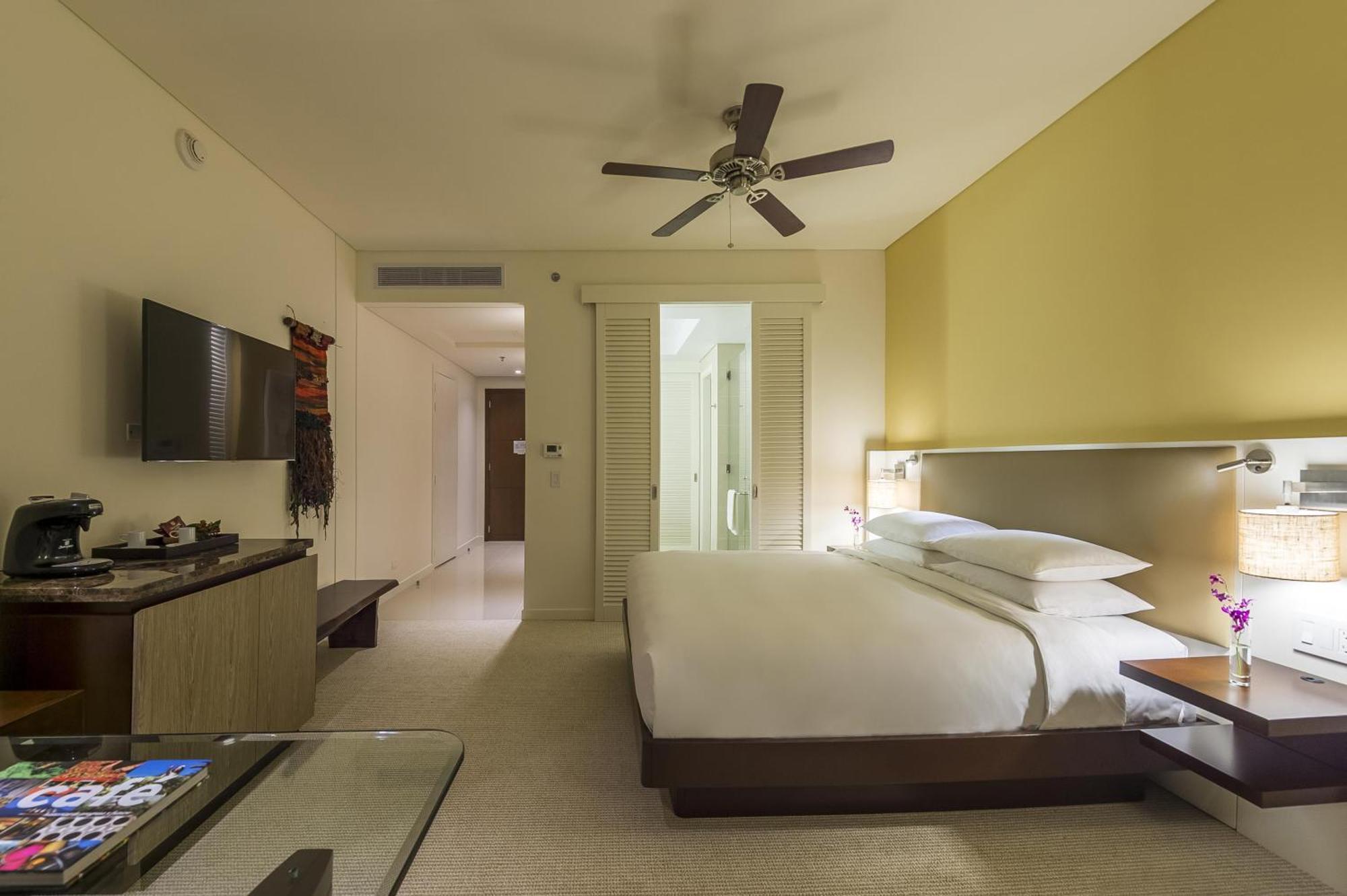 Habitación con vistas a la bahía y acceso al club - 1 cama extragrande
