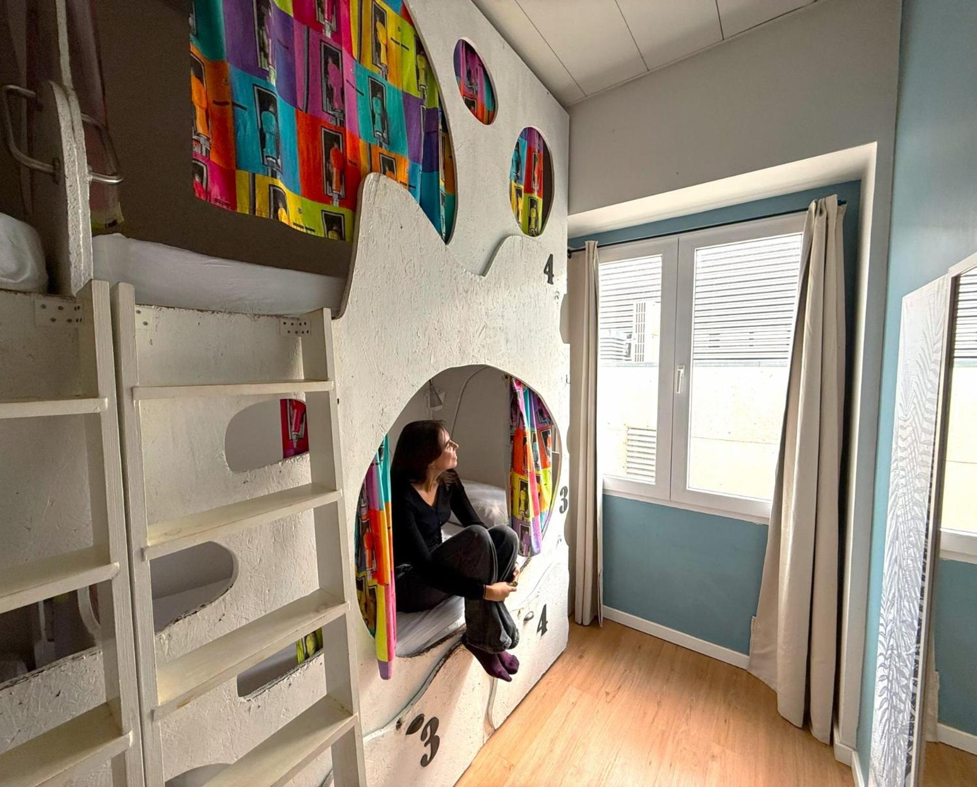 Posto Letto in Dormitorio con 4 Letti e Bagno Interno
