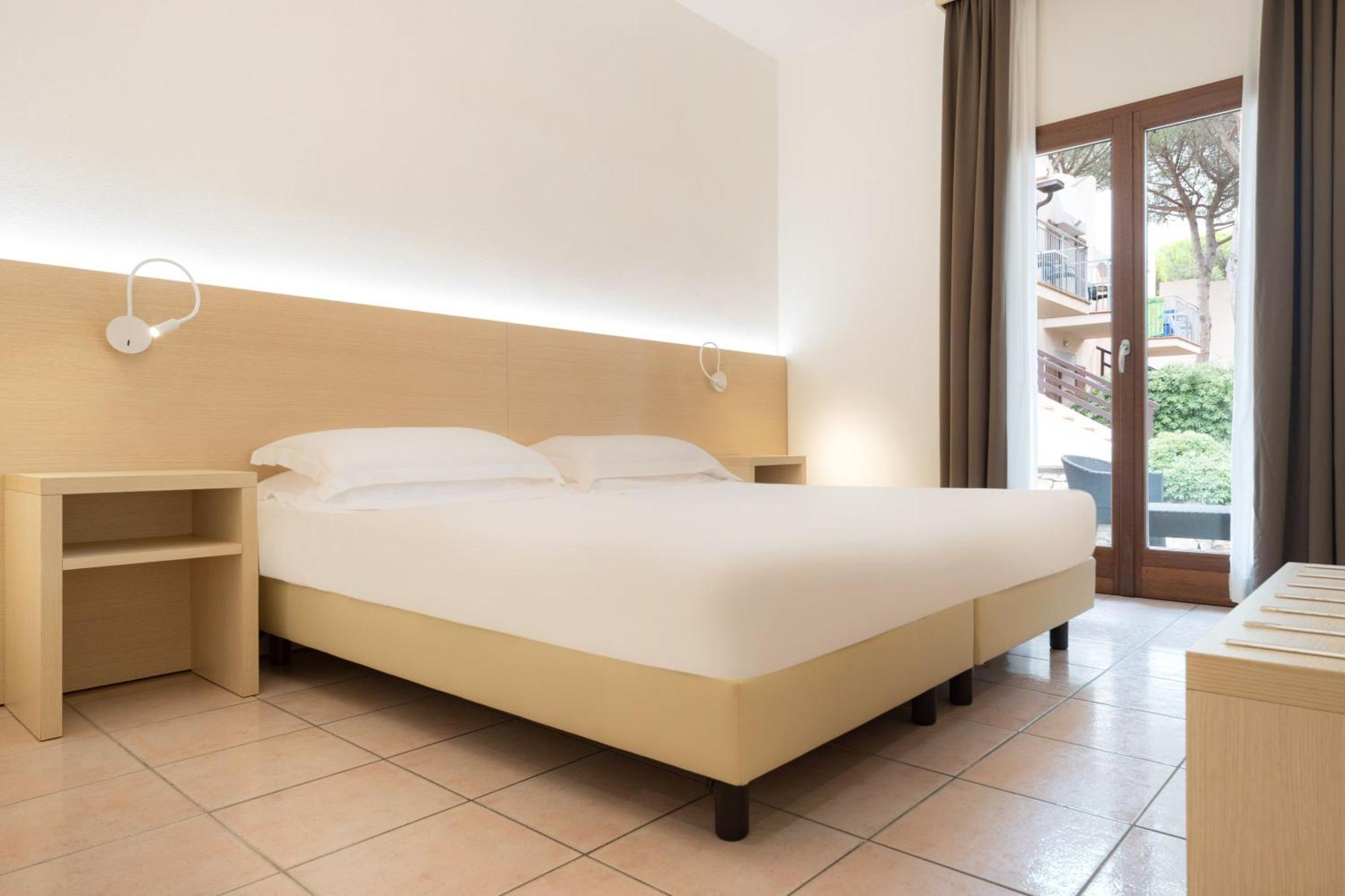 Classic Room,1770883872:JPEG