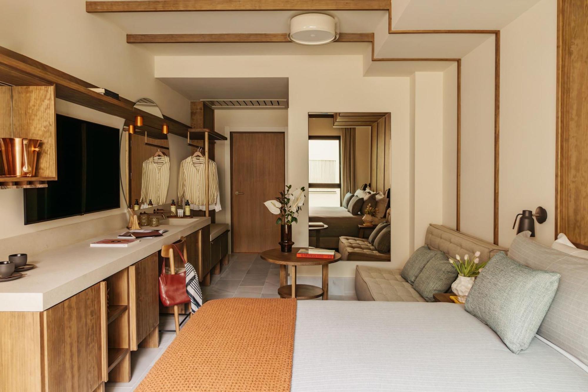 Habitación superior comunicada con 3 dormitorios