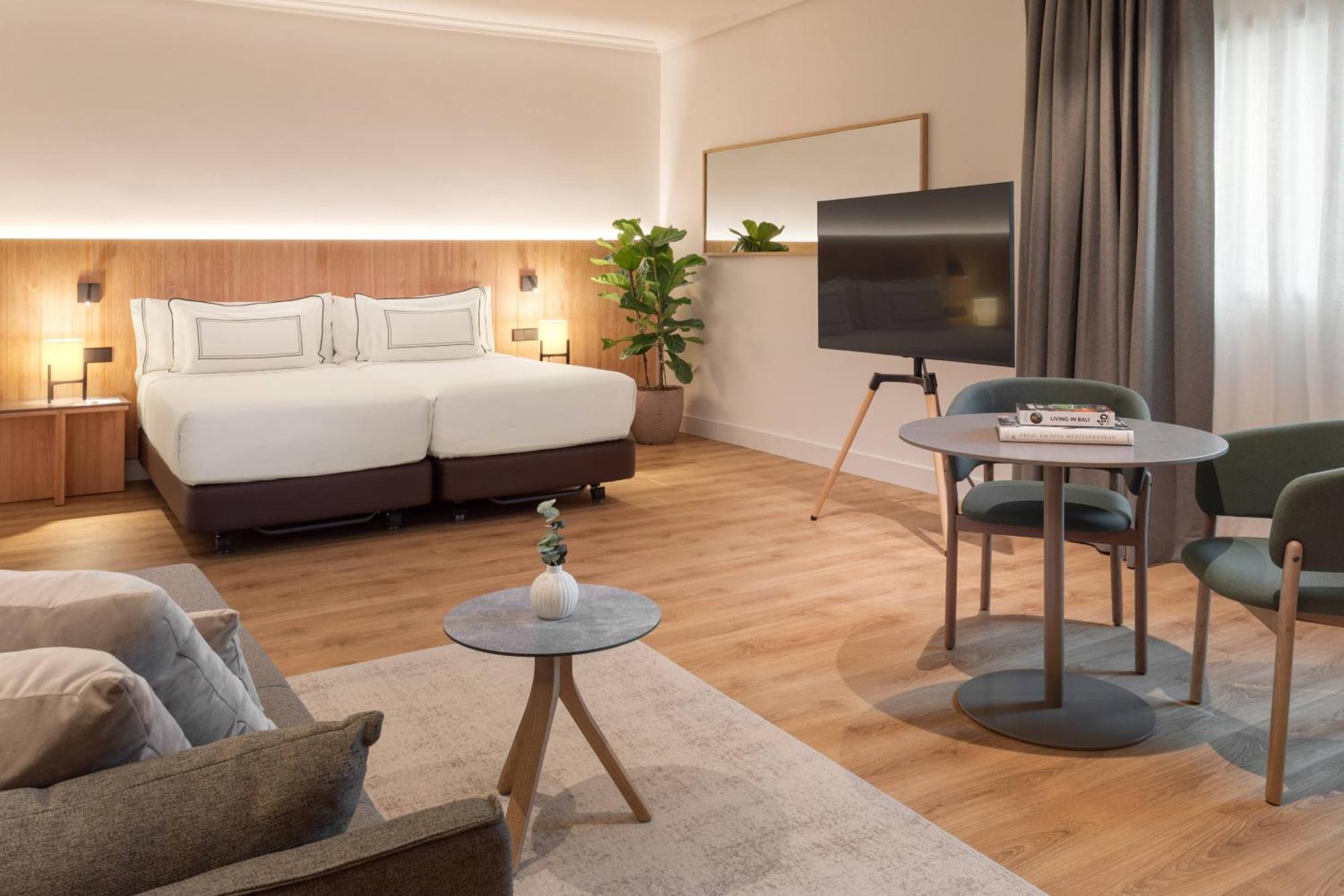 Suite Junior The Level