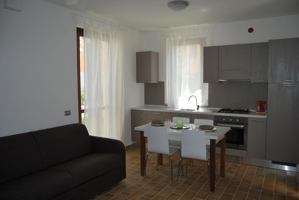 One-Bedroom Apartment,580953912:JPEG