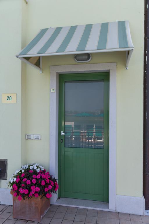 Appartamento con 2 Camere da Letto, Terrazza e Vista Lago