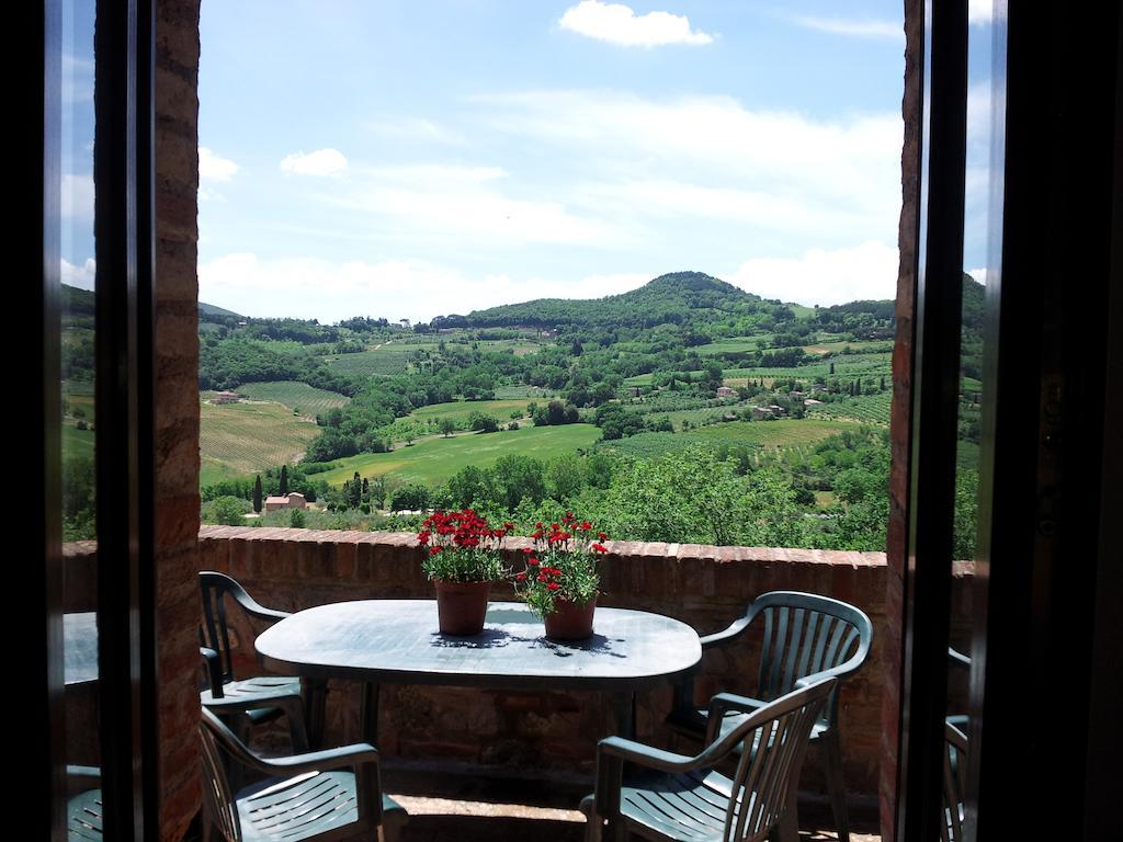 Appartamento con 2 Camere da Letto e Terrazza