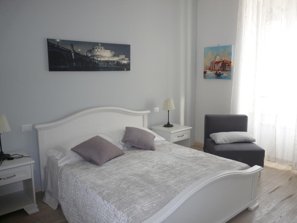 Camera Deluxe Matrimoniale/Doppia con Letti Singoli con Vista Città