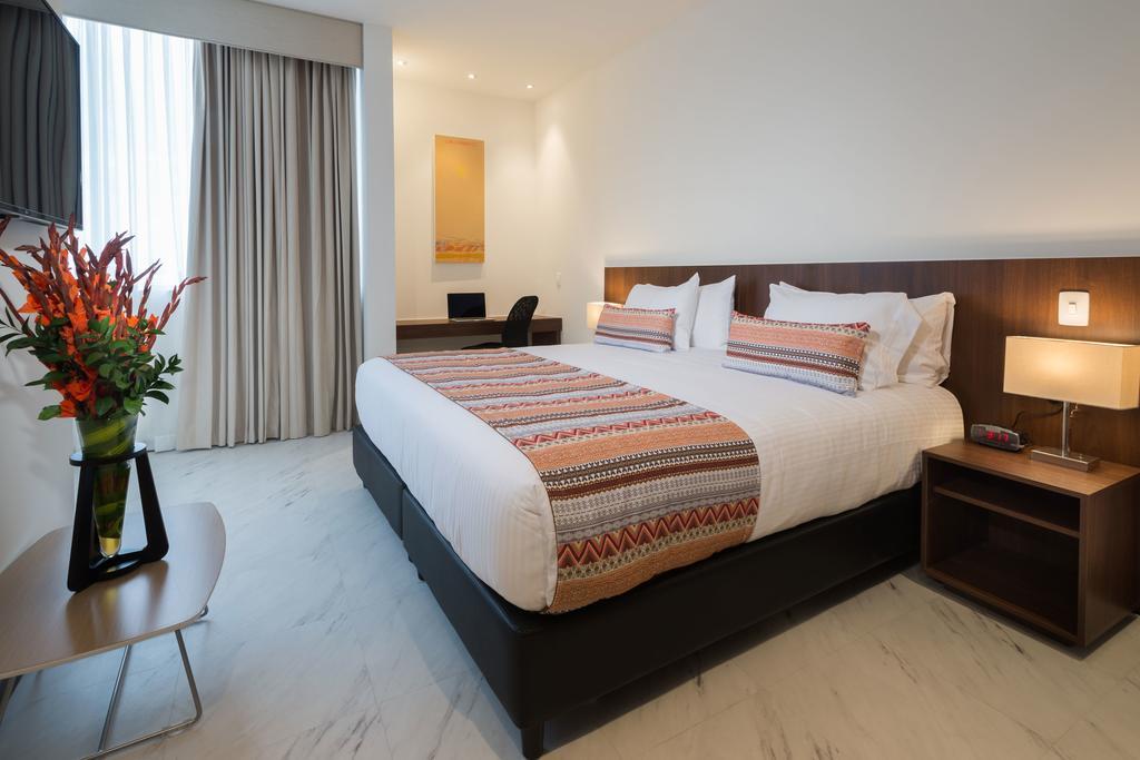 Habitación con 1 cama extragrande y para personas con movilidad reducida - No fumadores