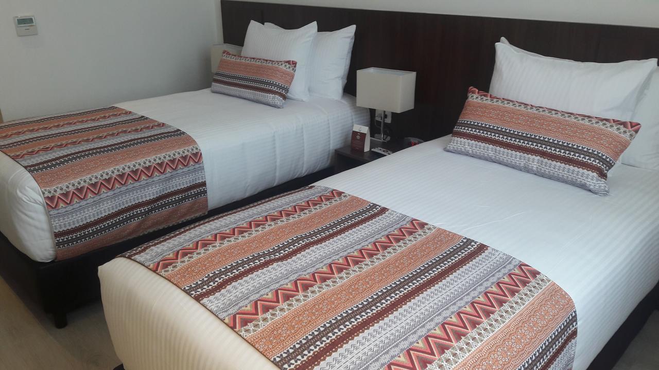 King Room with Connected Beds - Non-Smoking
