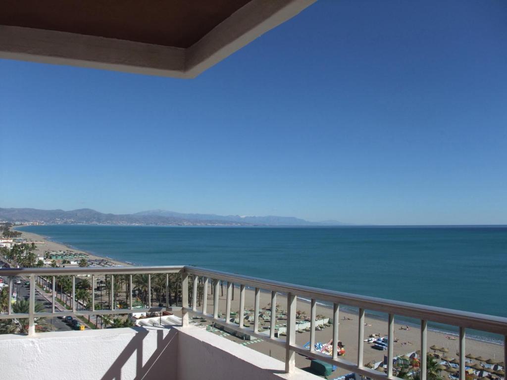 Apartamento de 1 dormitorio con vistas parciales al mar (2 adultos + 2 niños)