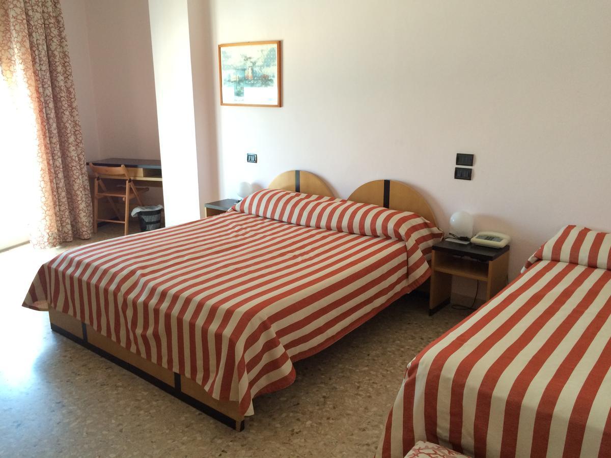 Standard Triple Room Sea View,1500988543:JPEG