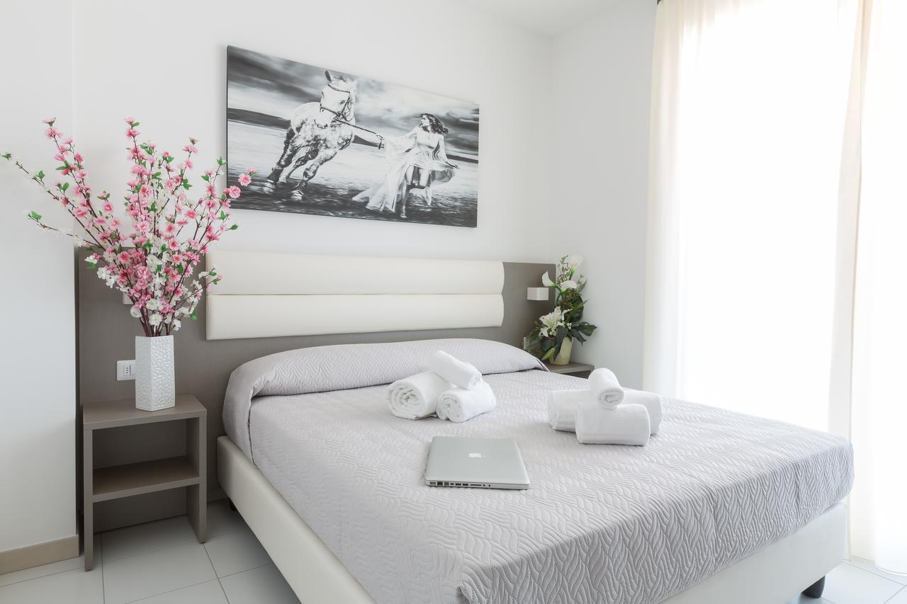 One-Bedroom Apartment,591037050:JPEG