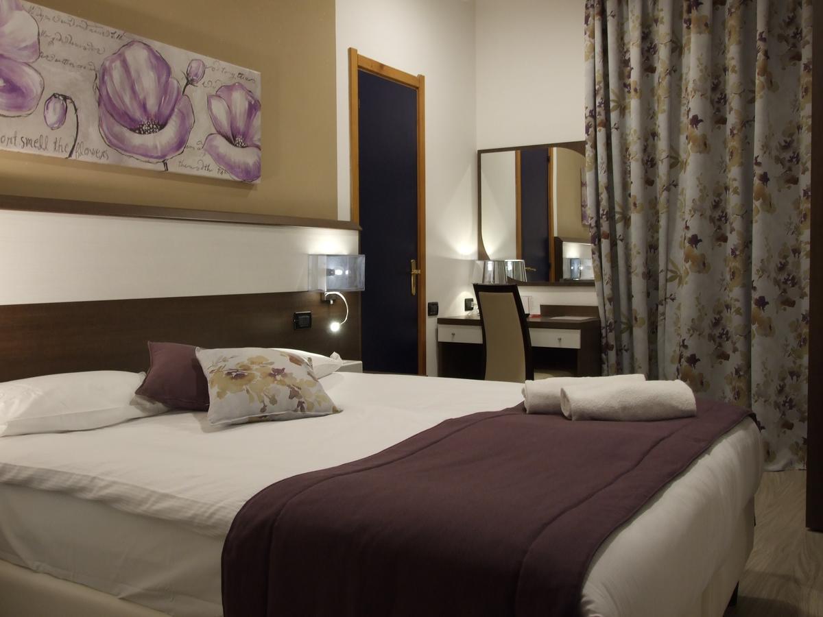 Camera Singola con Letto Matrimoniale