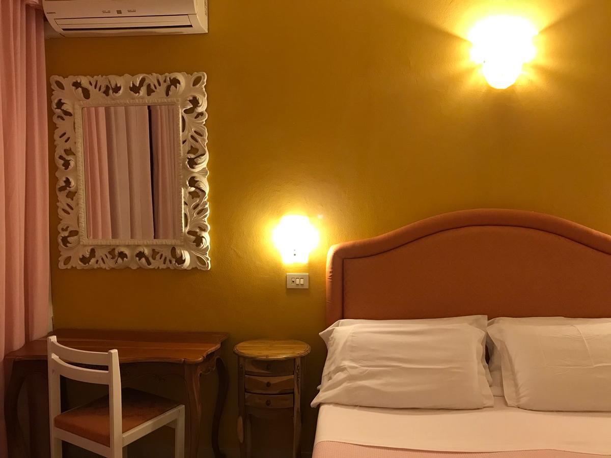 Economy Triple Room,645954207:JPEG