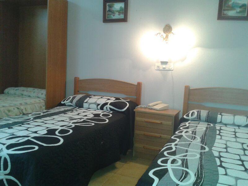 Habitación Doble con cama supletoria (3 adultos)