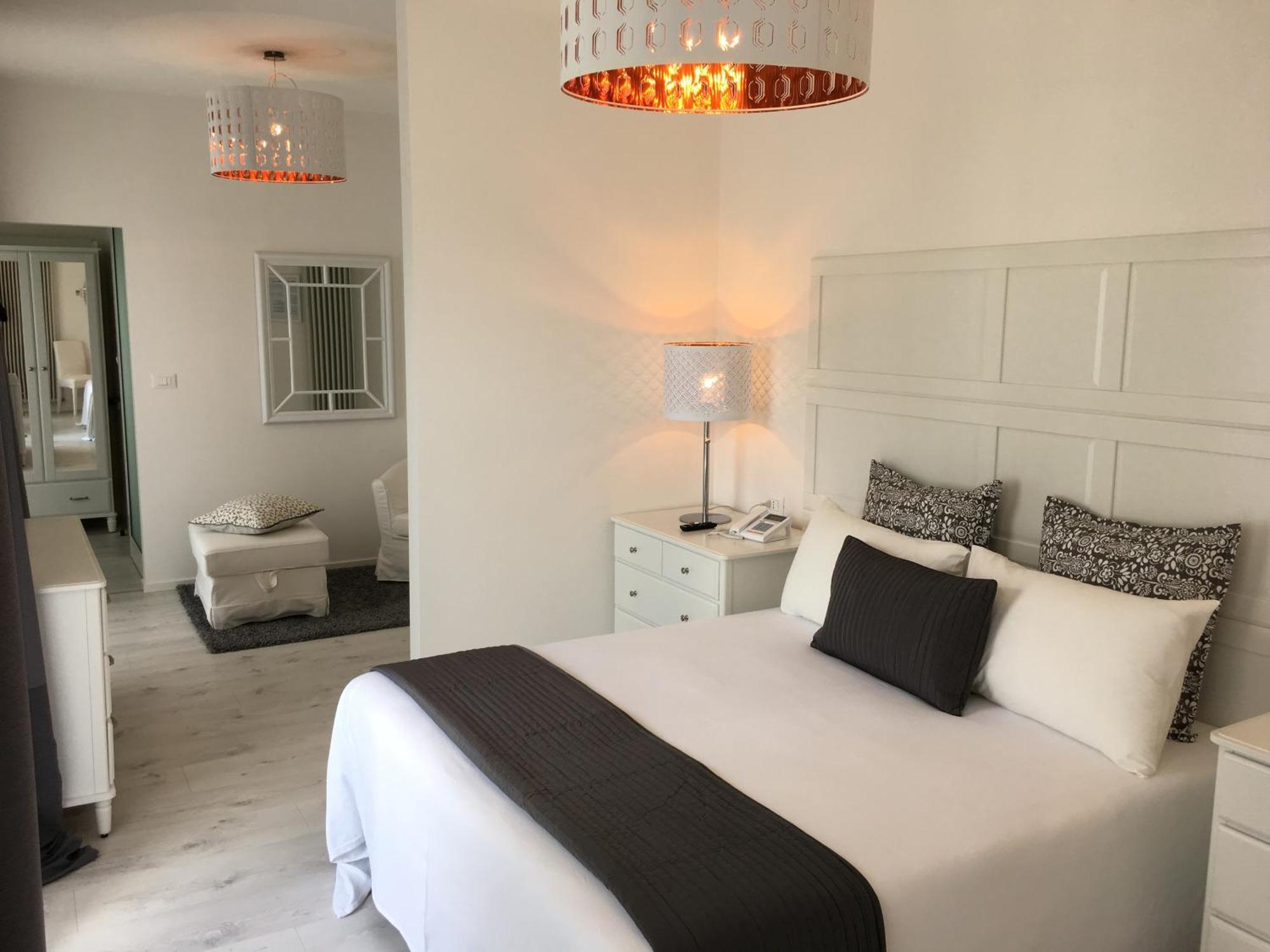 Premium Double Room,255402865:JPEG