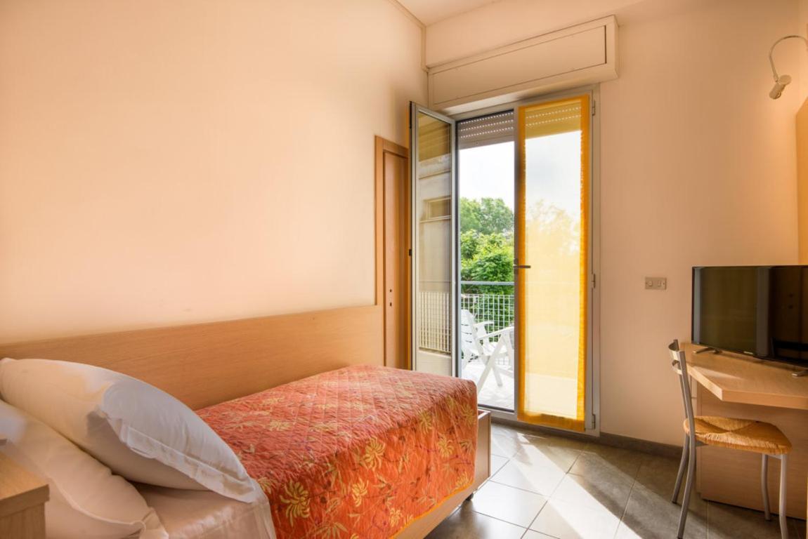 Single Room Balcony,405336489:JPEG